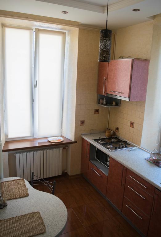 Appartement Светлая Квартира à Odessa Extérieur photo